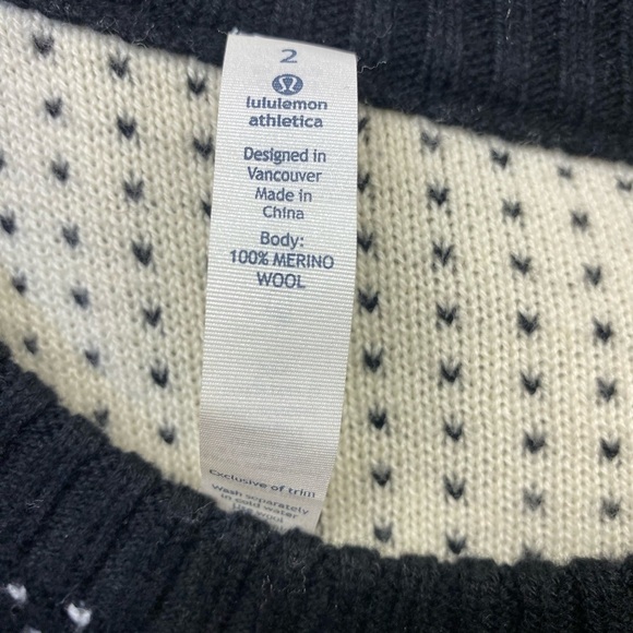 LULULEMON Yogi Crew Sweater Zips EUC - Picture 11 of 11